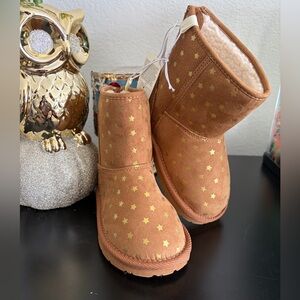 Baby GAP Star Patterned Tan Boots